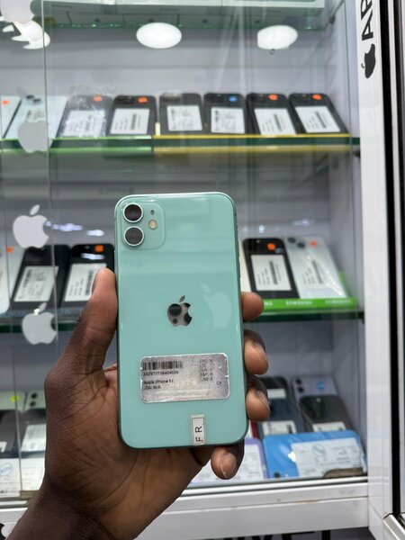 iPhone 11