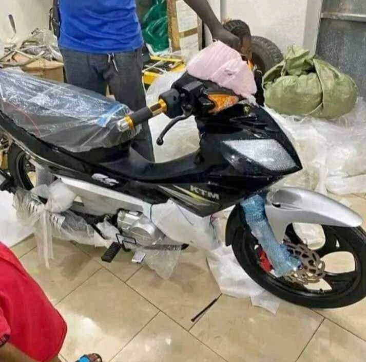 Moto Kapaku X5 - Sport Design