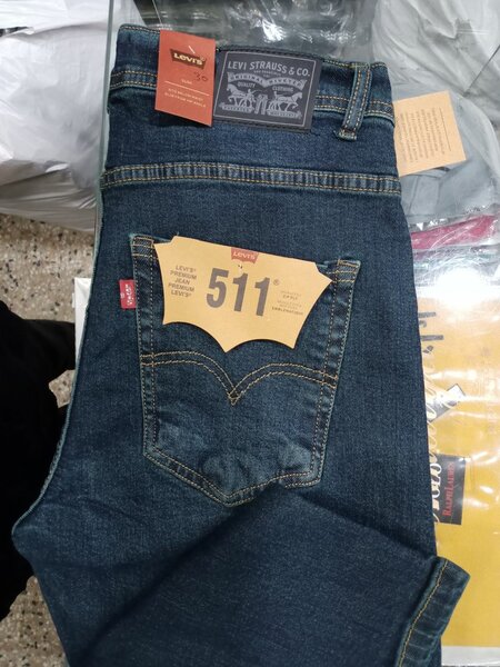Jeans lewis