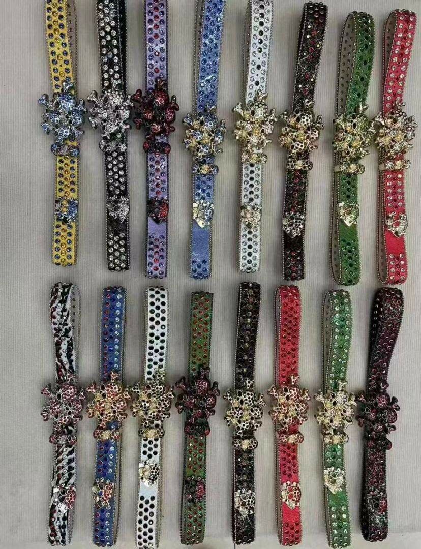 Ceinture tête de mort strass