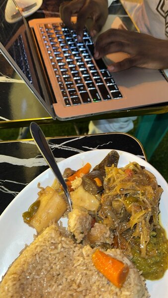 Assiette de Riz et Jus