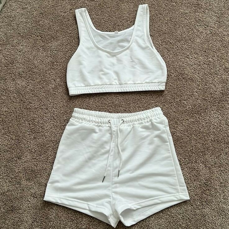 Ensemble short+haut