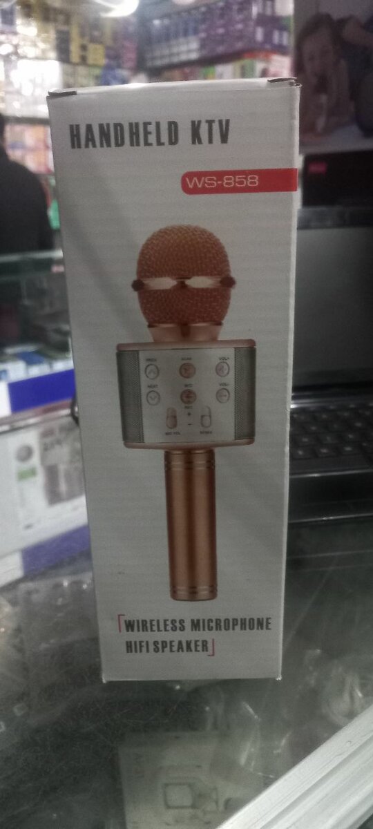 Blutoot speaker with mic
