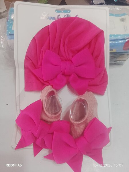 Ensemble Bonnet et Chaussons Bébé