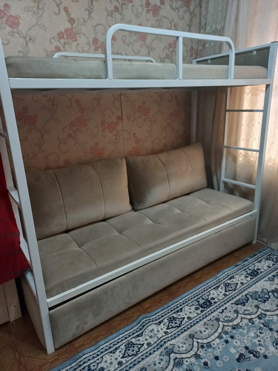 Двухярусный диван кровать