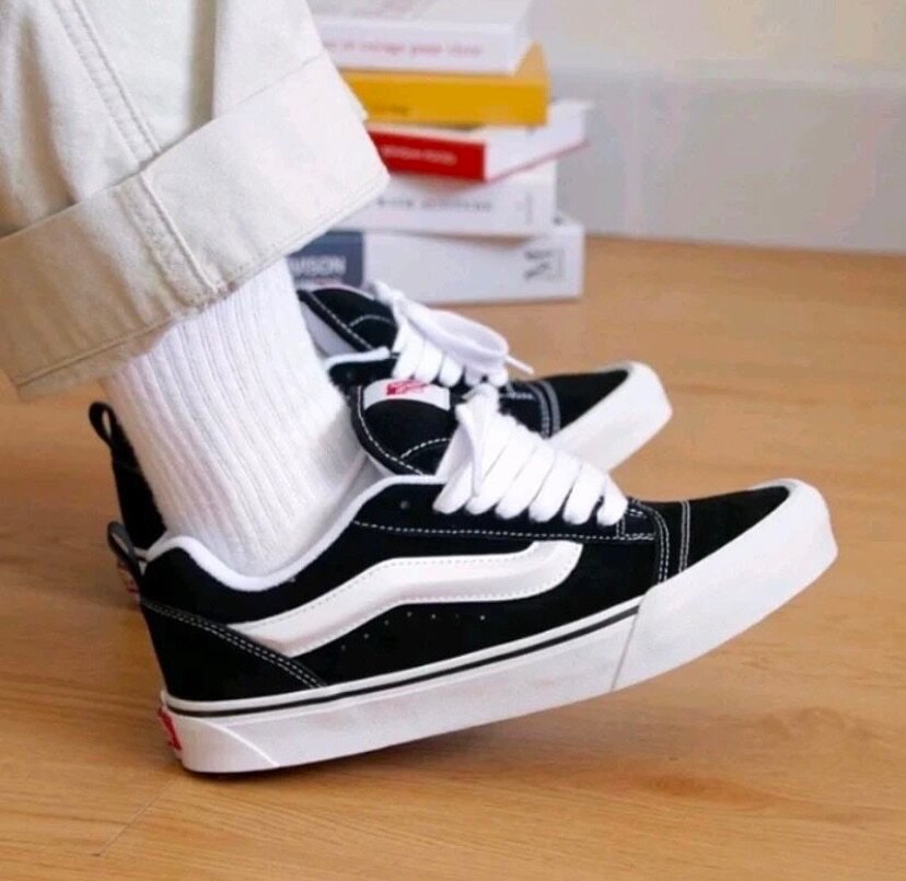 VANS KNU SKOOL BLACK WHITE ( Certifié avec carton)