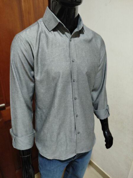 Chemise Grise Élégante Homme