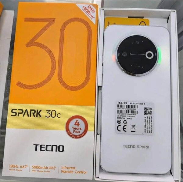 TECNO SPARK 30c nouveau dans cartons