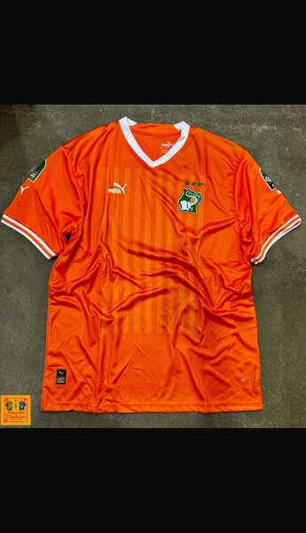 Maillot de football orange
