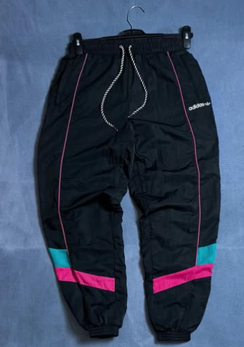 Adidas original track pants size : waist M / length 38 