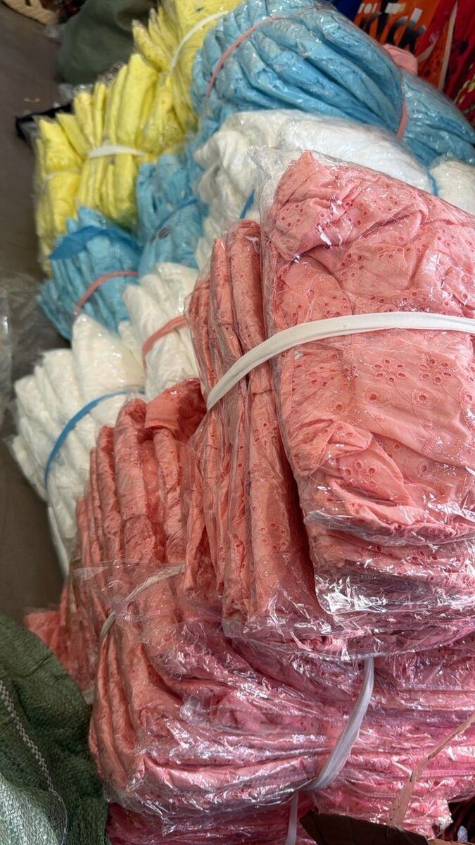 Robe Longue Broderie Rose