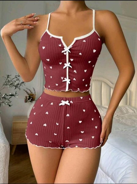 Pyjama à motifs papillons