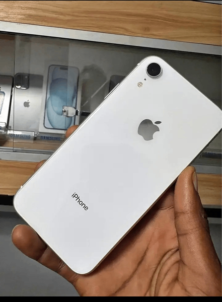 iPhone XR Blanc 64 Go Débloqué