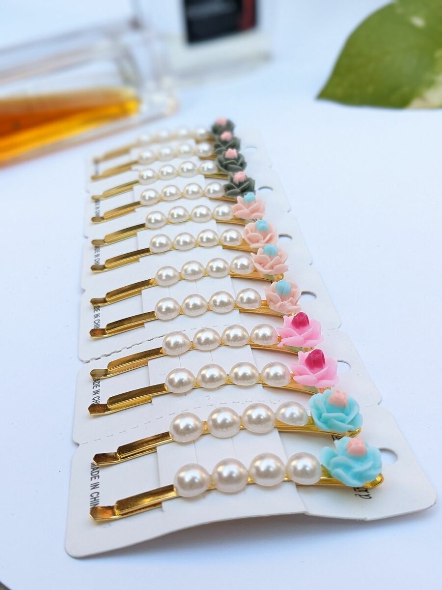 Hair Clip (2) PCs. High quality