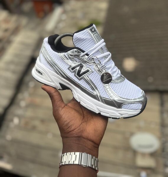 Baskets New Balance 530