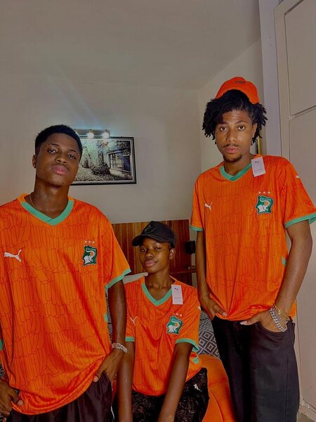 Maillot de football vibrant