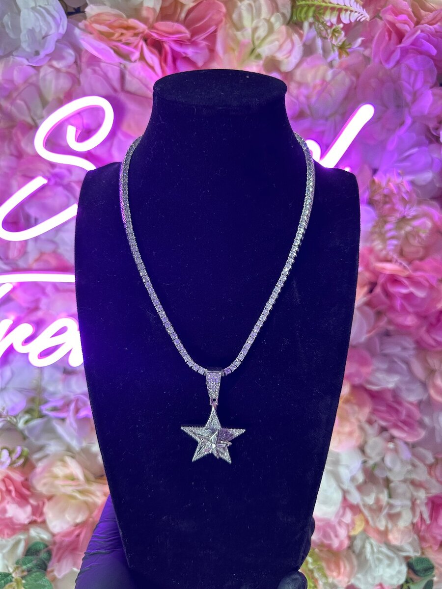 Moissanite necklace & pendant