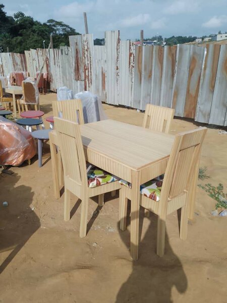 Ensemble table et chaises bois