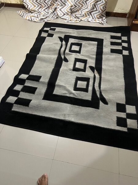 Second hand Persian carpet available - Chamba valley Lsk