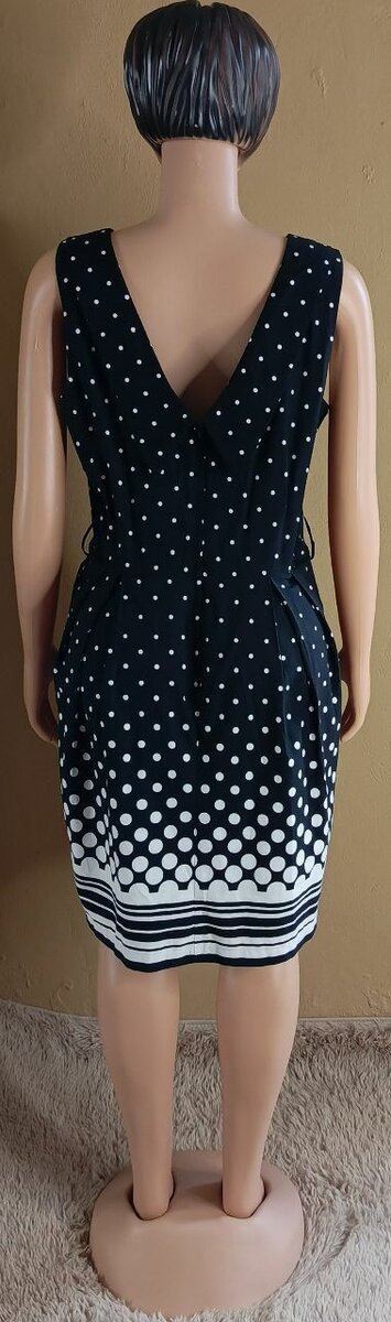 Robe à pois élégante