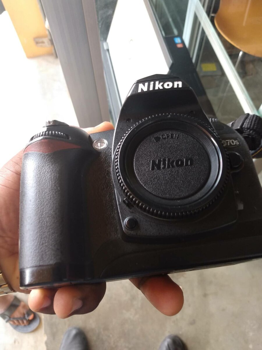 Nikon 70s