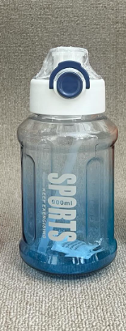 Бутылки для воды 