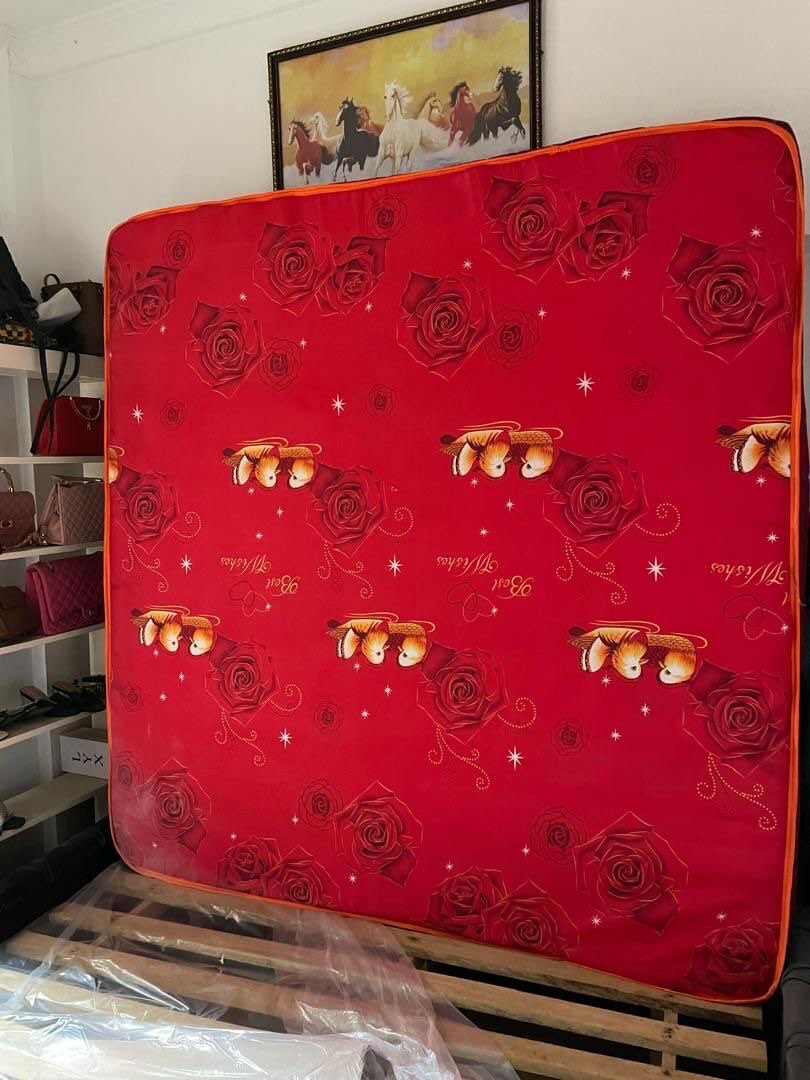 Queen size mattress and the bed