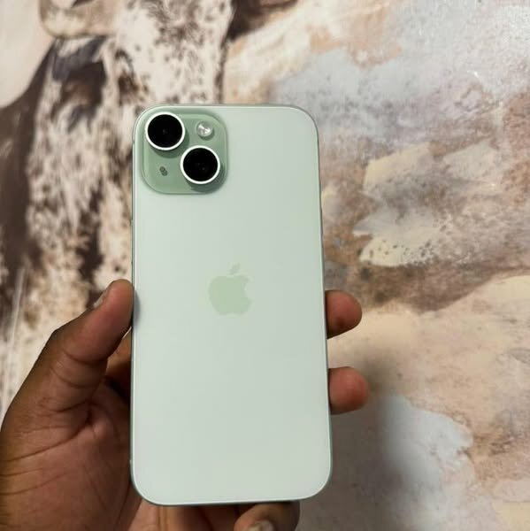  Apple iPhone 15 128GB Green