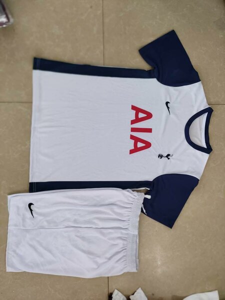Ensemble de football blanc