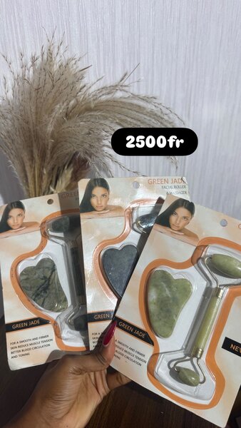 Rouleaux de Jade Visage