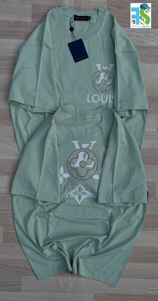 T-shirt en coton vert stylé