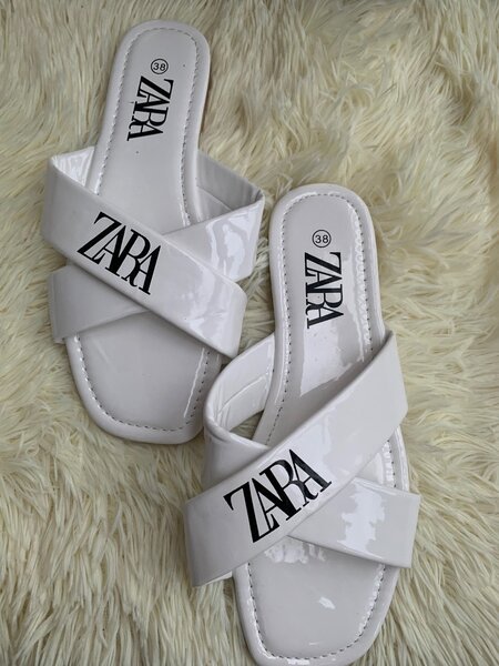 Sandales plates élégantes pour femmes