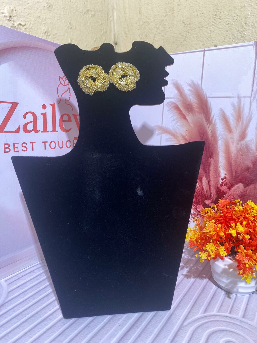 Boucles d'oreilles élégantes dorées