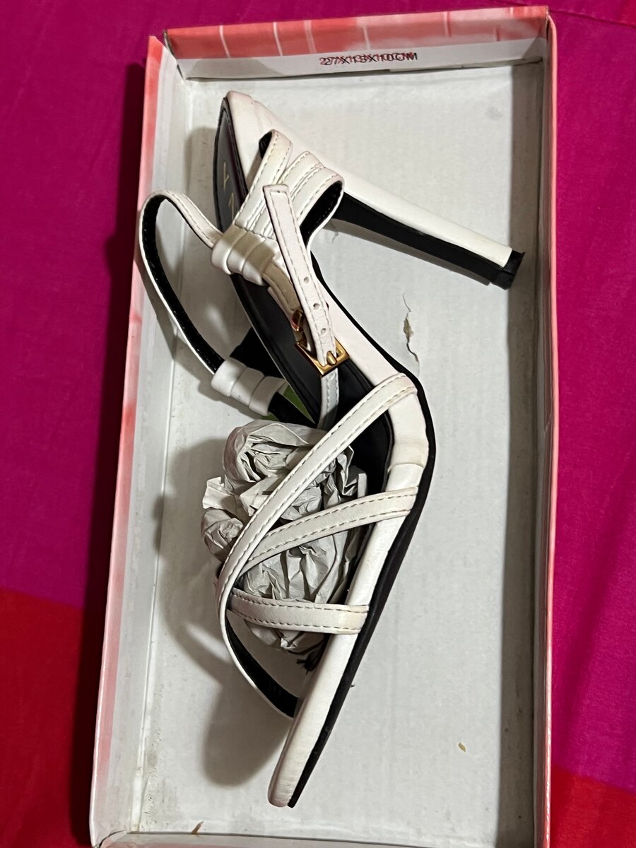 Chaussure ( 4cm et 7cm)