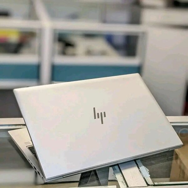 HP EliteBook G7 i5