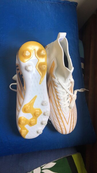 Chaussures de football légères