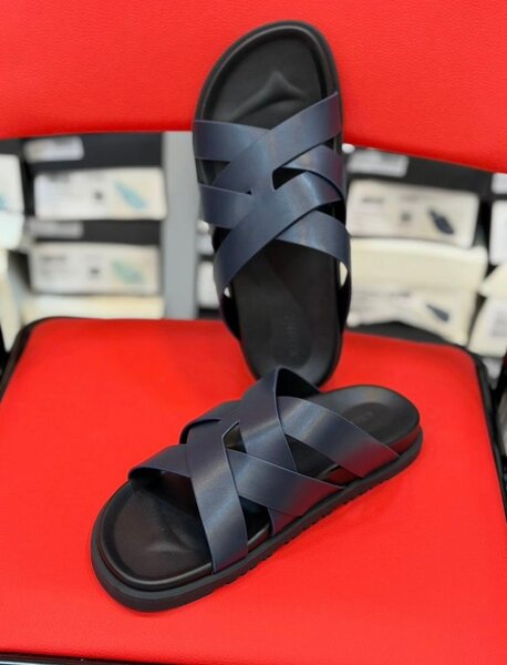 Sandales confort croisées élégantes