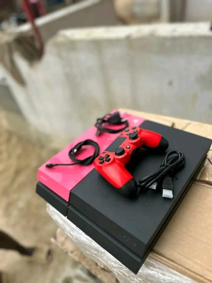 Console de jeu avec manette