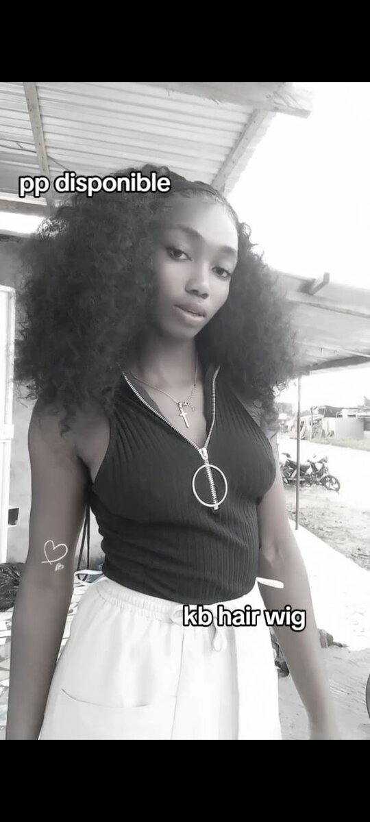 Perruque Bouclée Naturelle