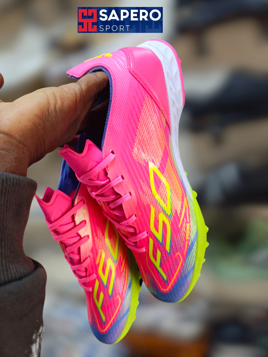 Chaussures de Football Multicolores