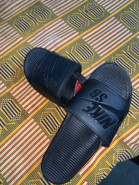 NIKE SB