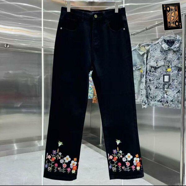 Floral Embroidered Black Jeans