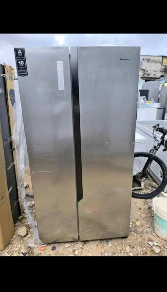 Réfrigérateur deux portes moderne