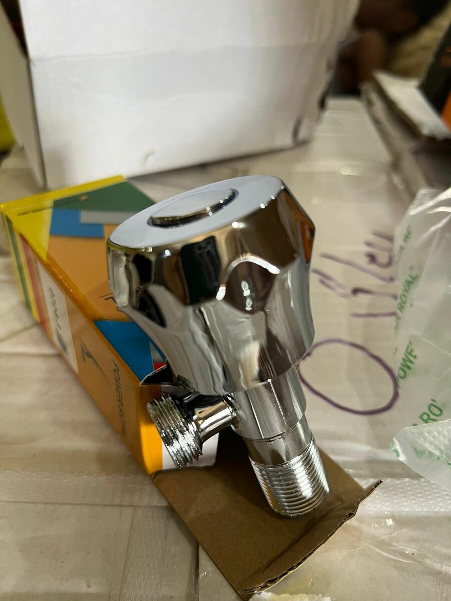 Robinet d'arrêt en laiton chromé