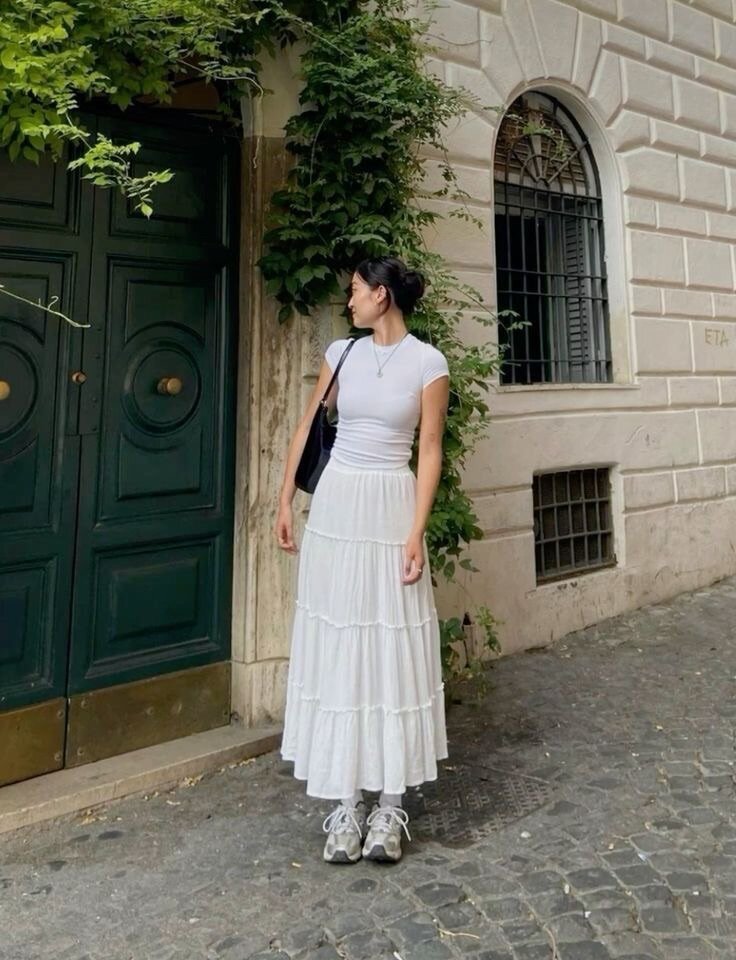 Футболка с драпировкой по бокам