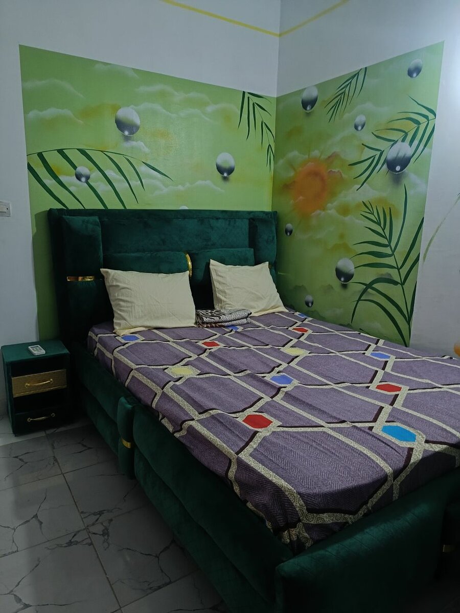 Lit double confortable en velours