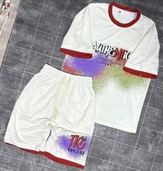 Ensemble T-shirt et Short Coloré