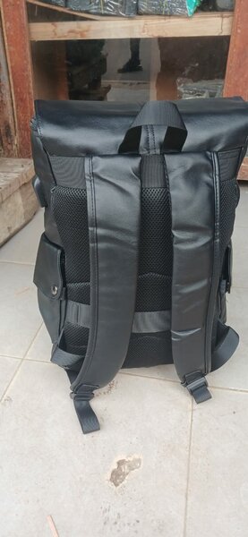 Sac à dos en cuir élégant