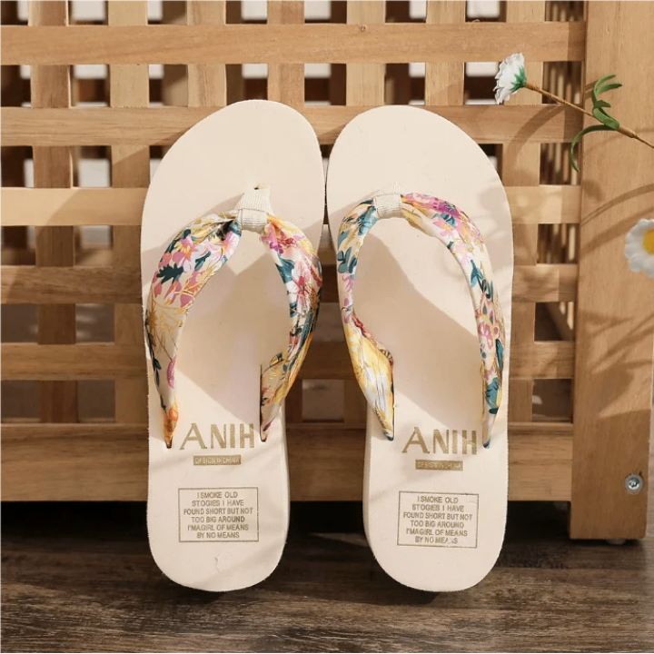 Tongs compensées florales