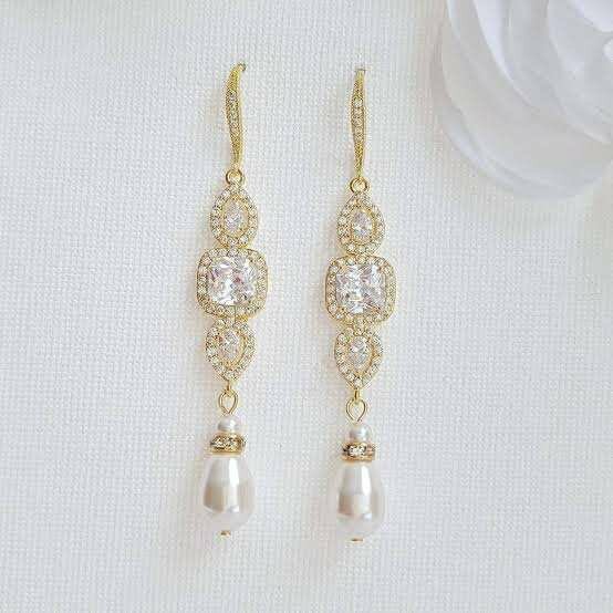 Artificial earrings